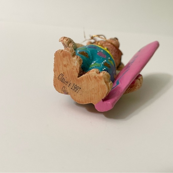 Vtg 1997 Claire’s Surfing Bear Ornament with Pink Surfboard - Picture 7 of 10